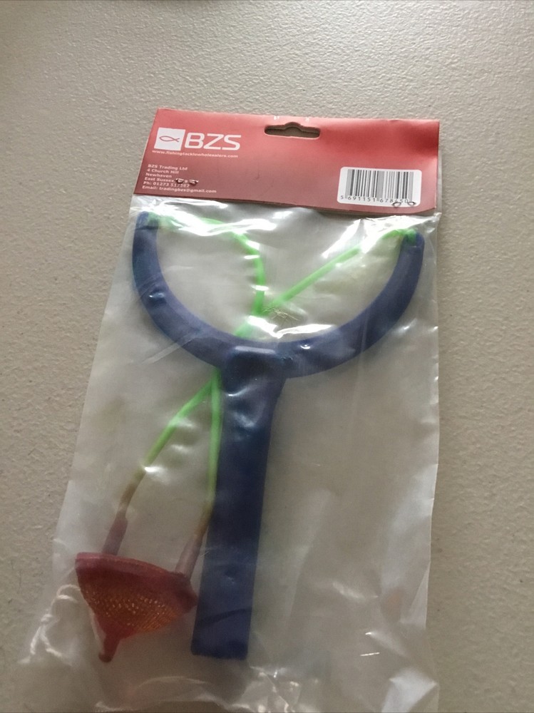 course fishing maggot catapult