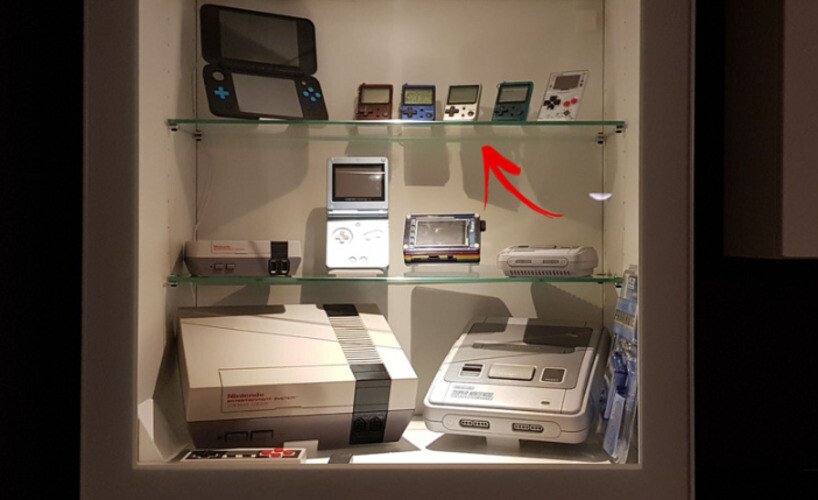 Display Stand for Nintendo Gameboy Handheld & Console Angled Showcase