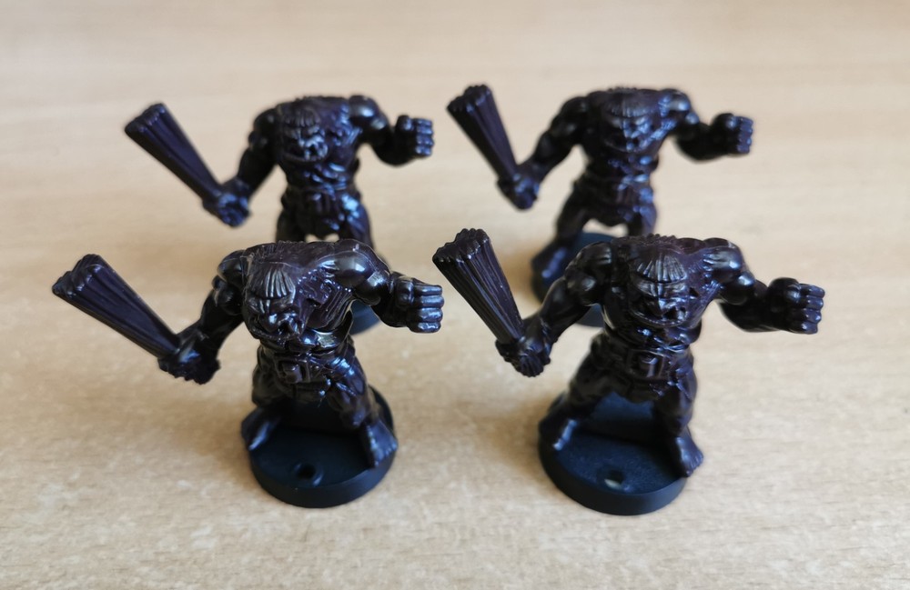 Dark World Game 4 X Ogres with stands Waddingtons 1992