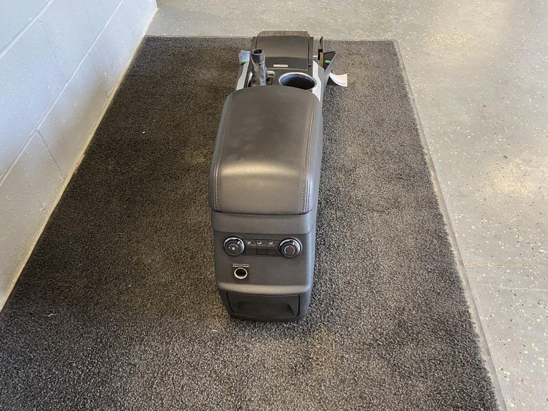 2011-2015 Ford Explorer Front Floor Center Console XLT with Select Shift OEM