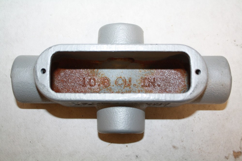 (2) APPLETON X28 3/4" CONDUIT BODY