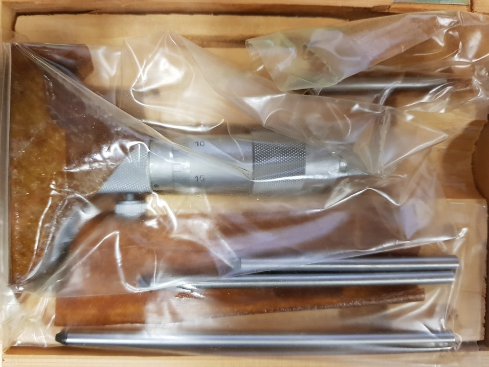 Premium-Depth-Micrometer-0-4-034-0-001-Graduation