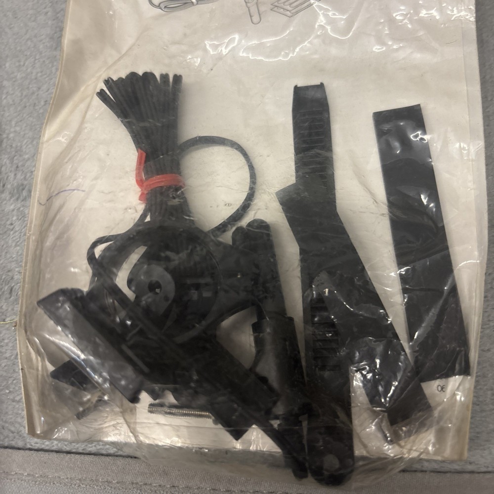 CatEye Computer Mount and Wired Speed Sensor Kit