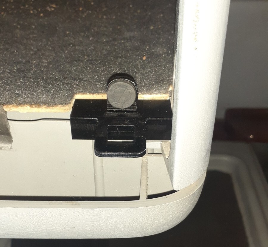 Freightliner Coronado FLX Sleeper 2012 | 4x Cabinet Latch Set | Interior