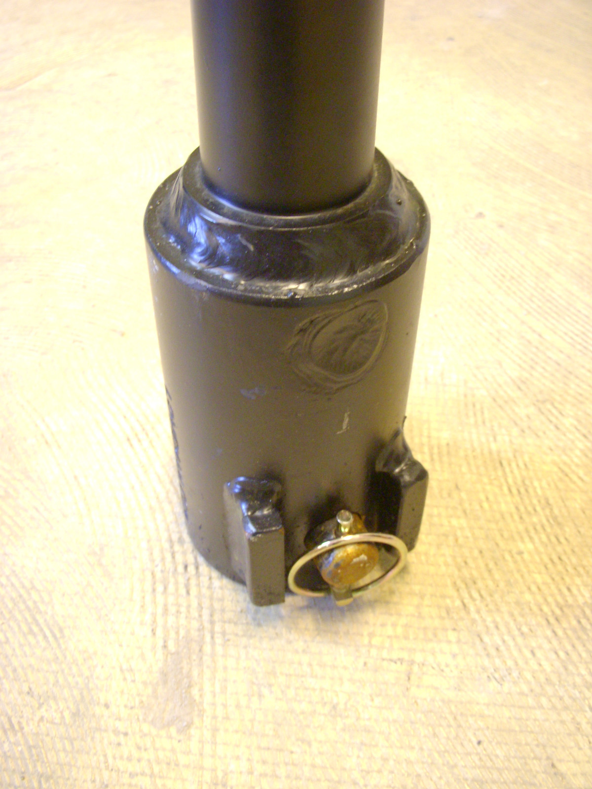 Lowe Auger Bit Post Hole Digger Adapter 2-9/16 to 2 Round