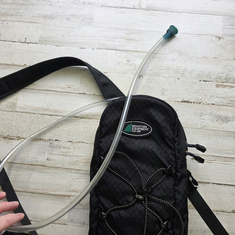 Mountain Equipment Co-op Hydration Pack Backpack Hydration System Camping Hiking