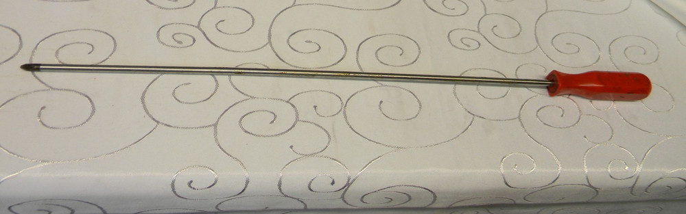 MAC TOOLS 22" LONG RED HARD HANDLE PHILLIPS #2 TIP SCREWDRIVER #P1802XA