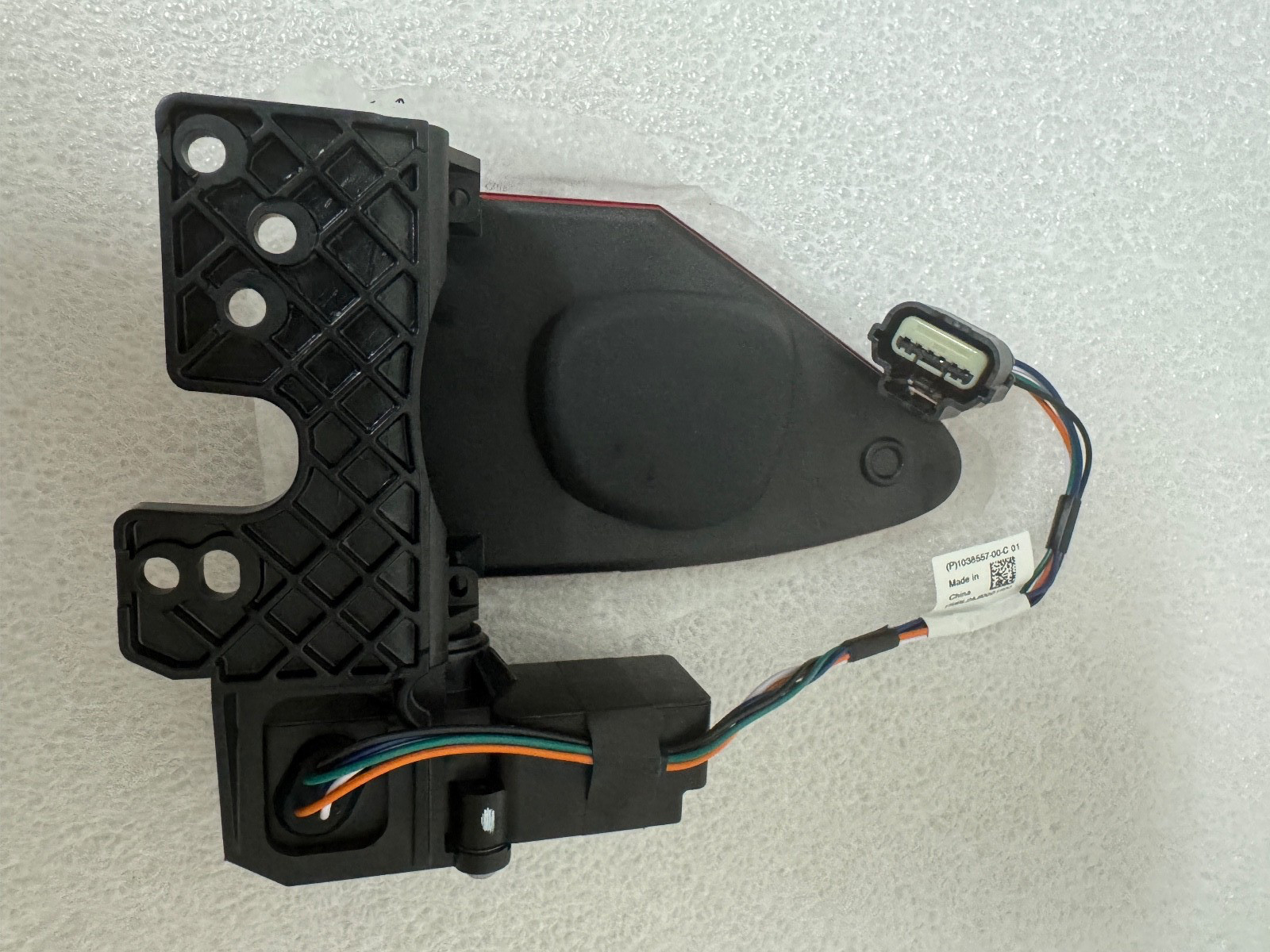 OEM BRAND NEW 2016-2020 Model S X Charge Port Door Assembly 1038548-10-I