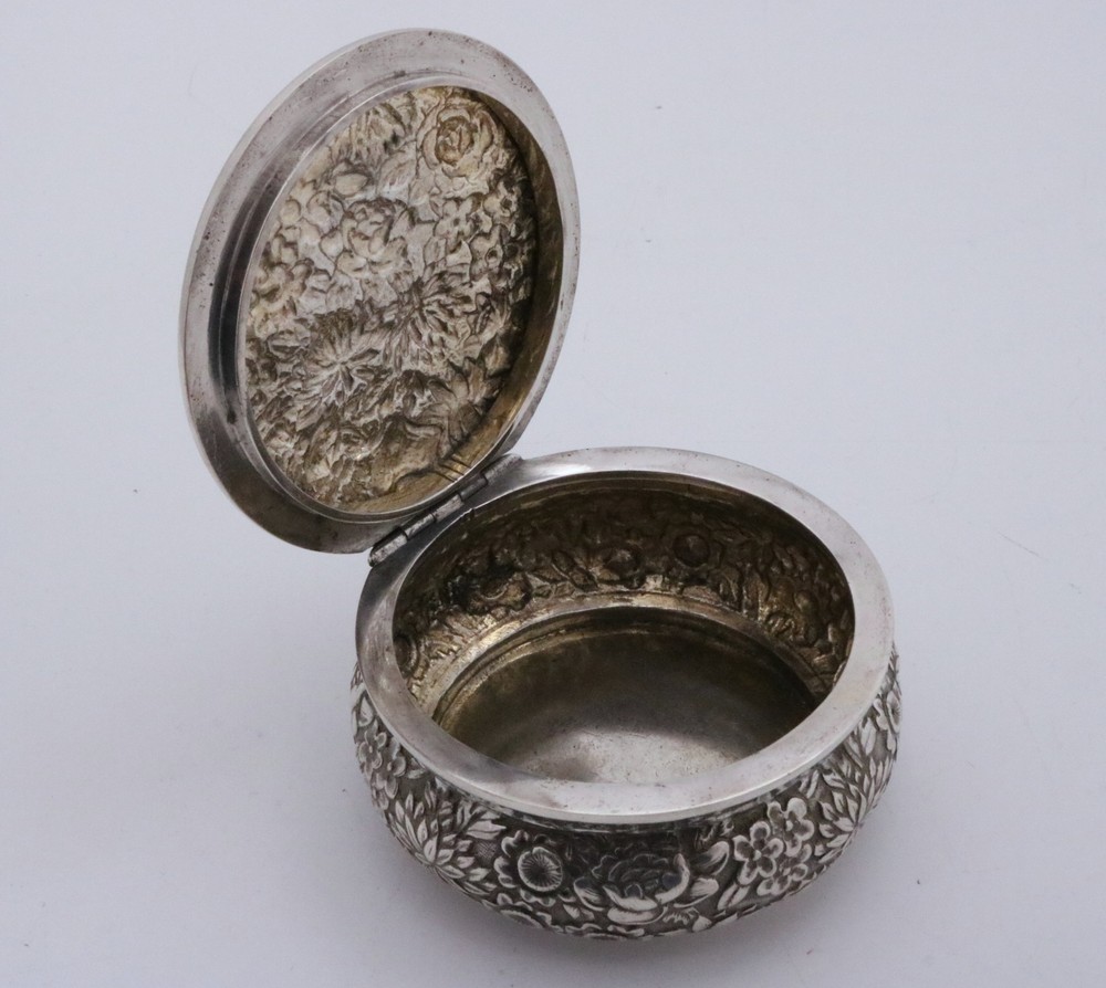 Wang Hing Chinese Export Repousse Sterling Silver Lidded Box