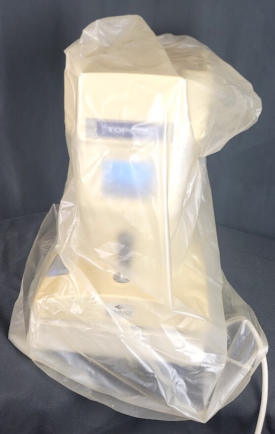 Topcon  Auto-Refractometer Auto-Refractor RM-A2000! Powers Up & Knobs works