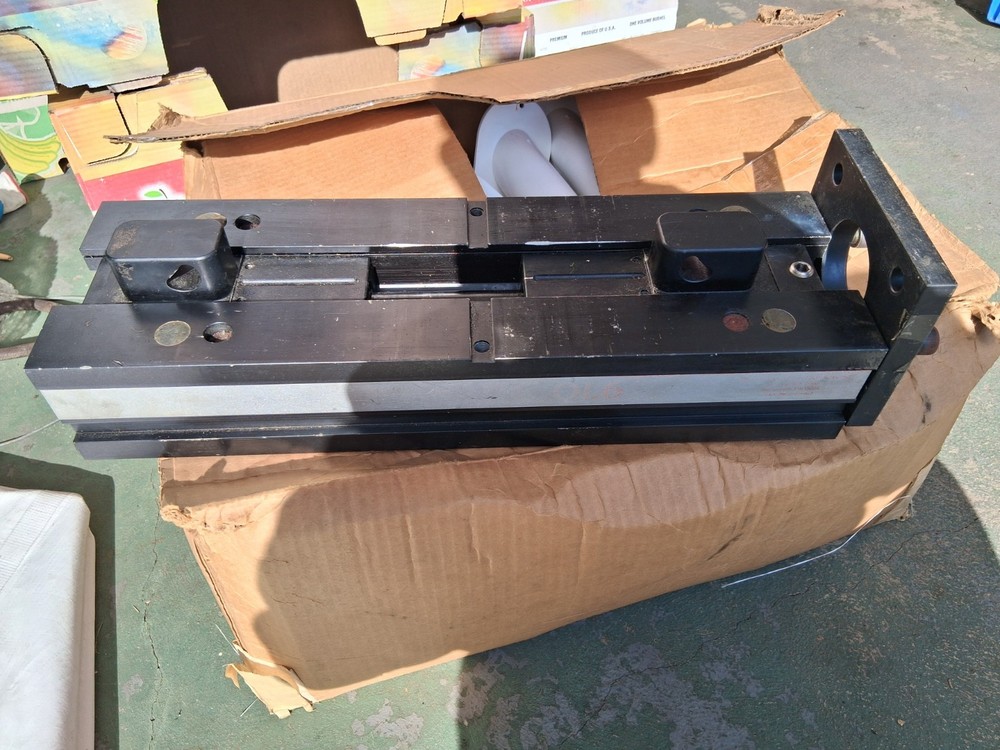 Chick QL6 6" Qwik-Lok CNC workholding system. VISE