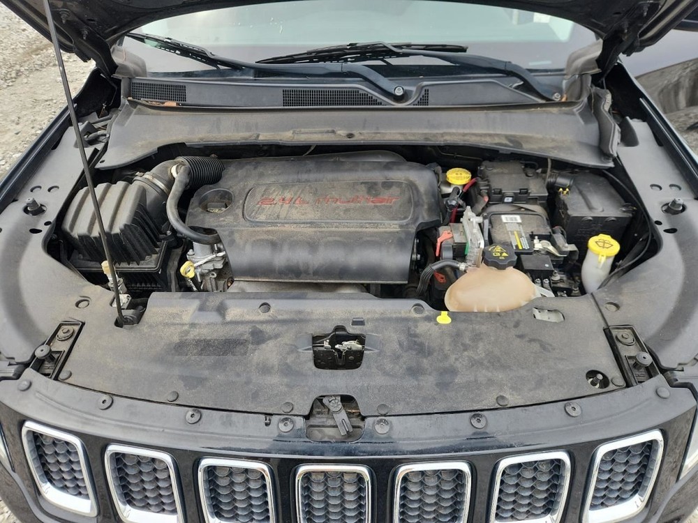 COMPASS 2018 Glove Box 4887650