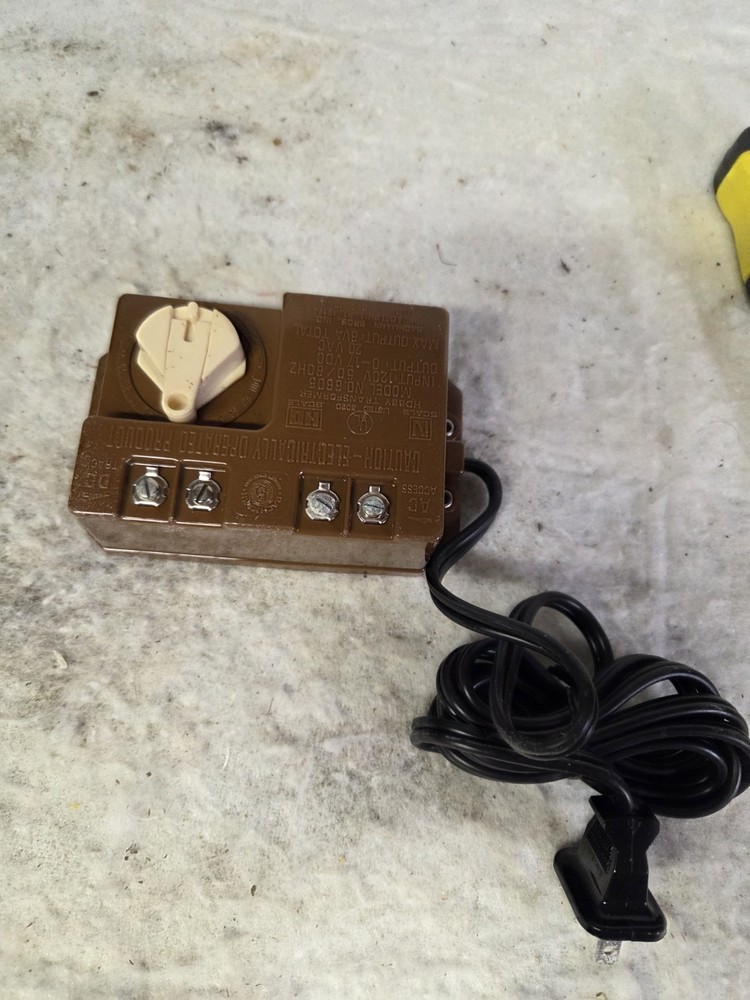 Bachmann Ho Train. Power Pack. 6605. Untested. See Pics