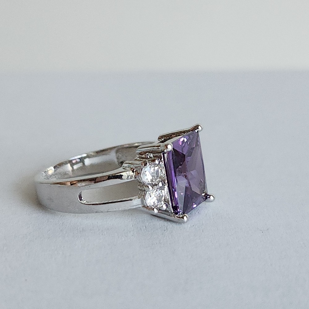 Silver Tone Amethyst & White Topaz Ring Size 7 – 4.3g