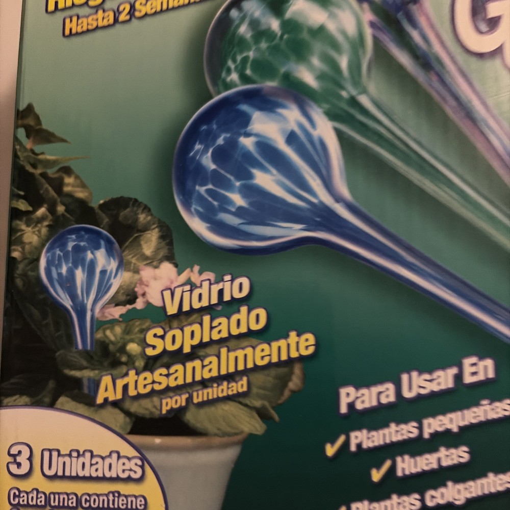 NEW IN THE BOX AQUA GLOBES 2 PACK