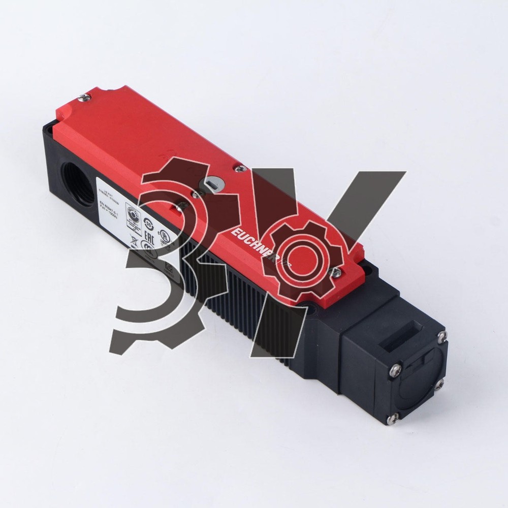 1PCS NEW Euchner TP3-2131A024M 084142 Safety Switch