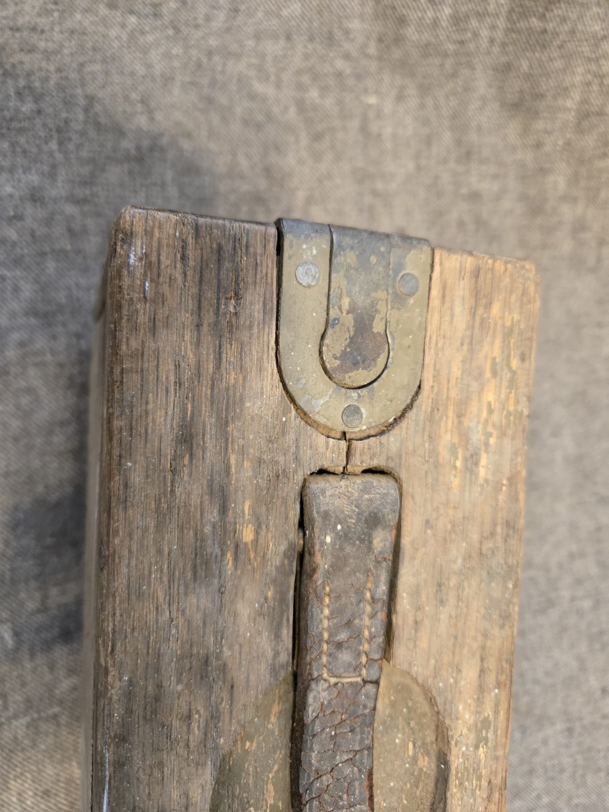 WW1 US ALL ORIGINAL WOODEN AMMUNITION BOX AS USED WITH THE M1917 BROWNING MG