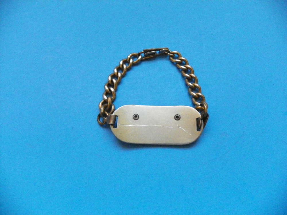 WWII ORIGINAL U.S. PILOTS 6 1/2" BRACELET WITH STERLING WING AND ENGRAVED