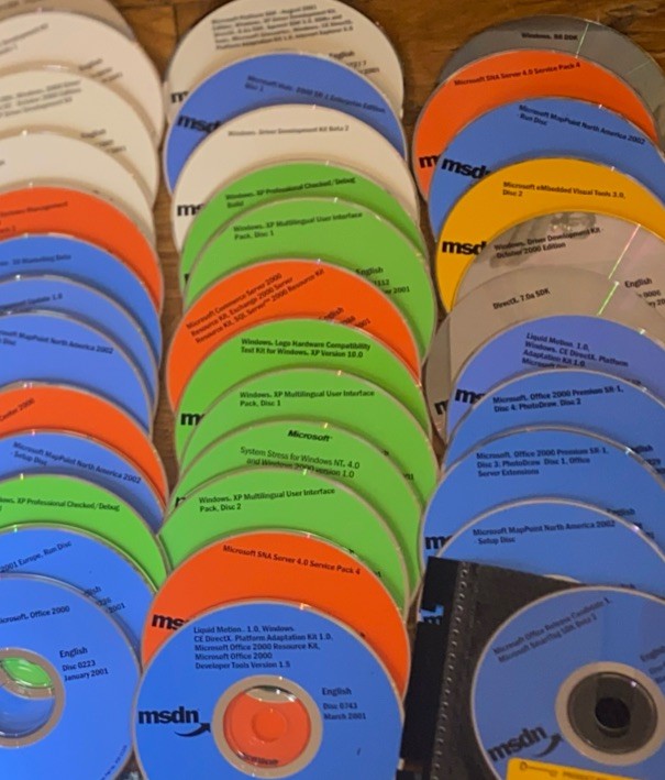 75 Microsoft Developer Network MSDN Discs Library 2001 Bulk Lot