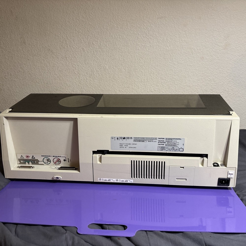 Hewlett-Packard vintage HP 7550 Plus Plotter with carousel and cord.