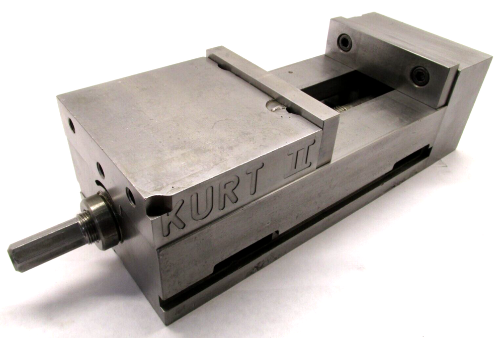 KURT 6" PULL-TYPE II CNC MACHINE VISE w/ JAWS & HANDLE - #PT600