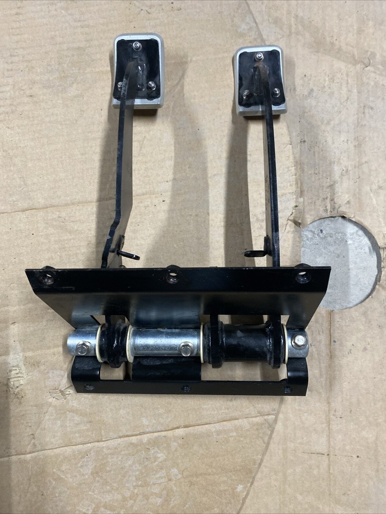 Vauxhall Vx220 Peddle Assembly