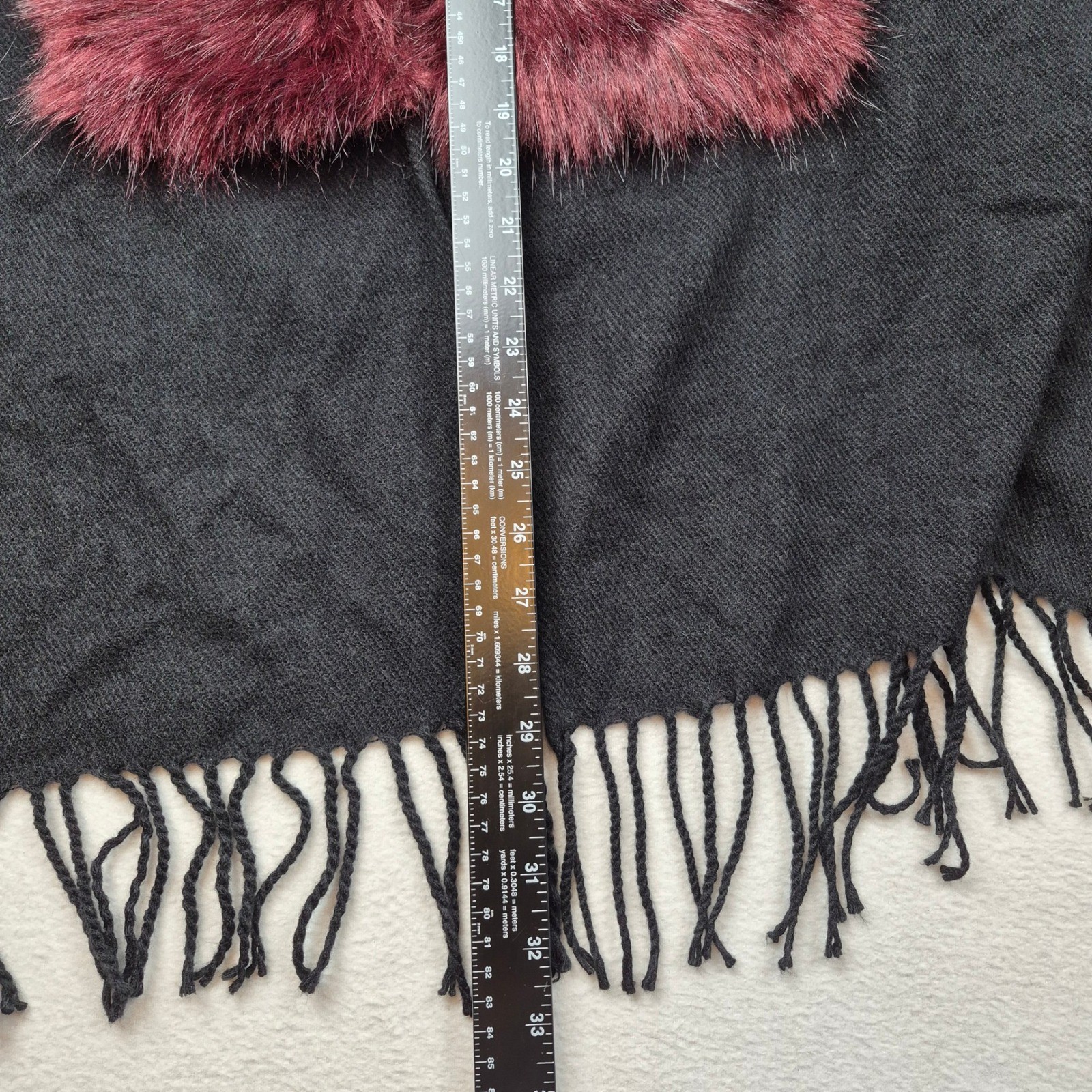 Jessica McClintock Faux Fur Trimmed Shawl Wrap Scarf Black Red Fringe One Size