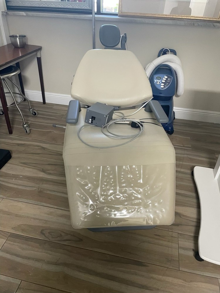 Electric Treatment Chair