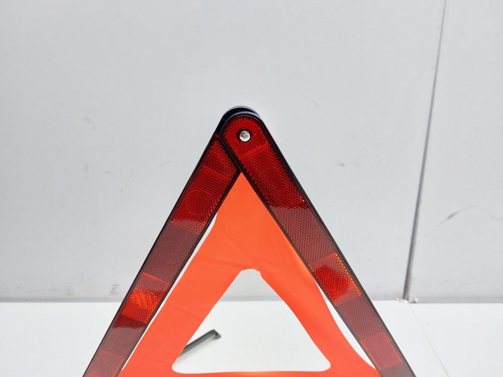 INFINITI EX30D HAZARD WARNING TRIANGLE 2012