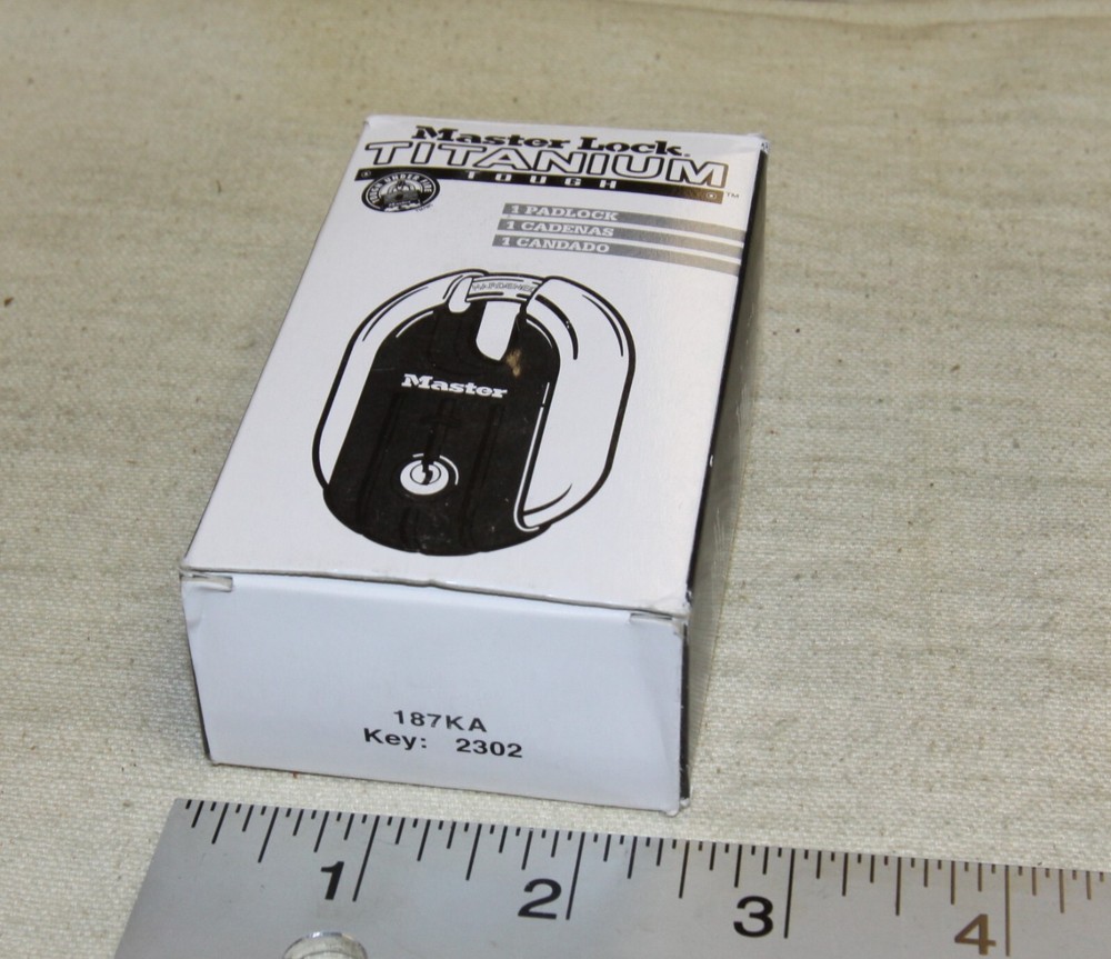 Master Lock model 187 titanium padlock - New