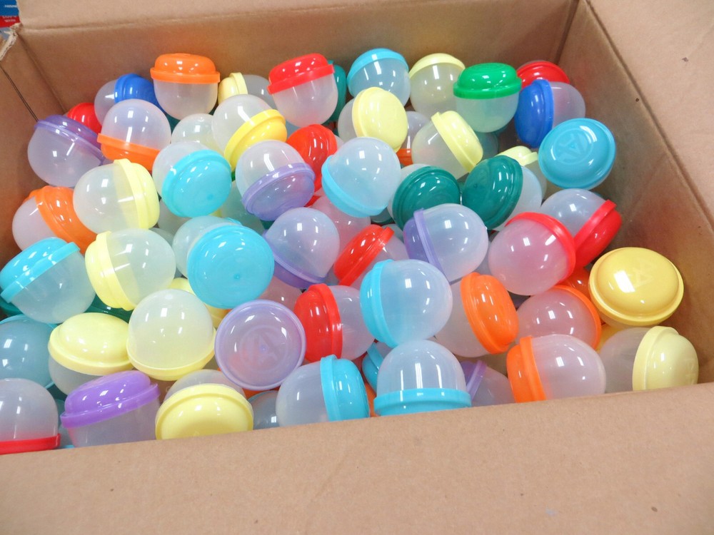 250 Count 2" Plastic Vending Capsules