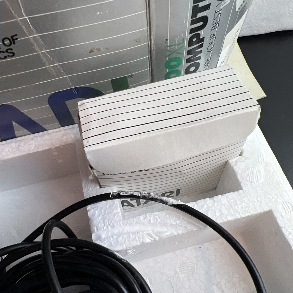 Atari 600XL Home Computer Tested Working Original Box Estate Fresh!