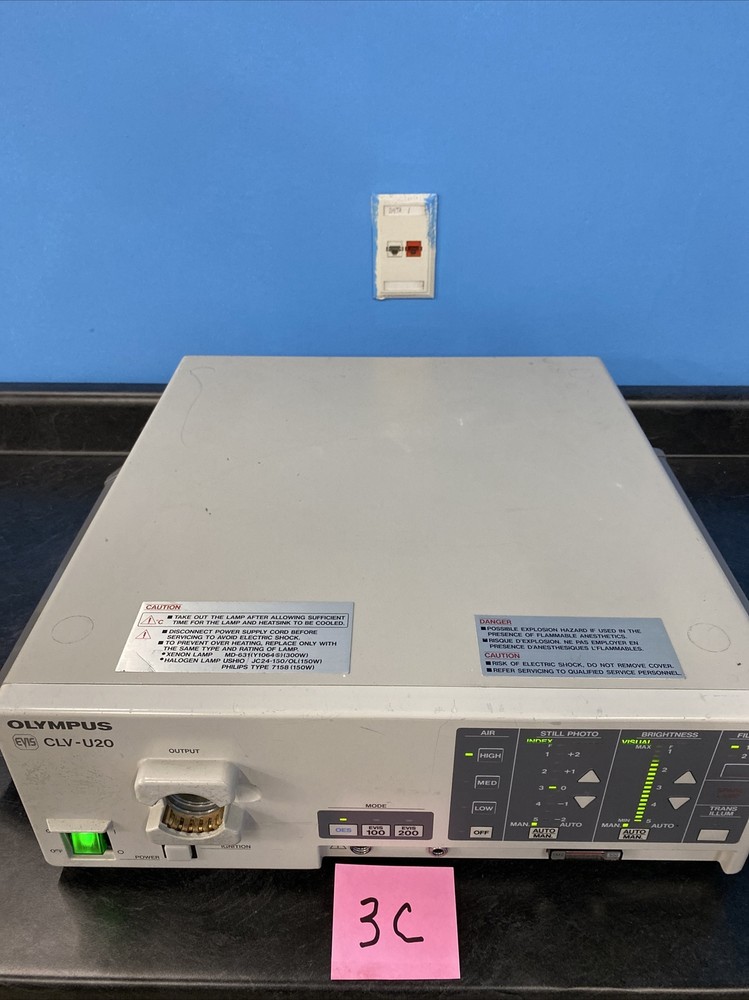 Olympus CLV-U20 Universal Xenon Light Source