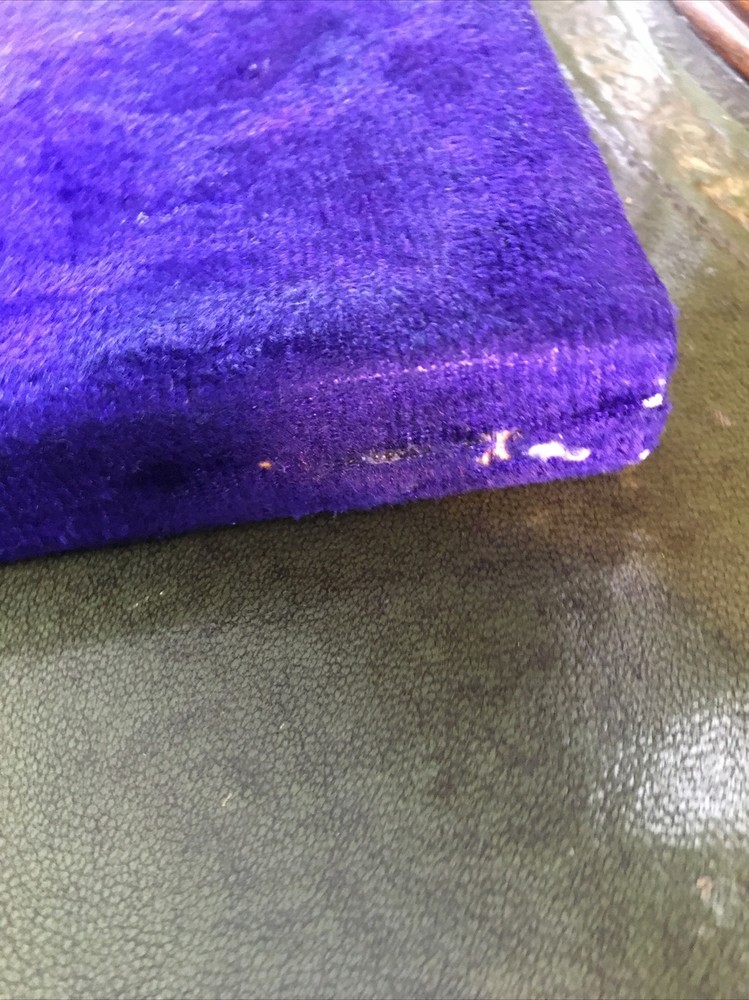 Small Vintage Weight Scales