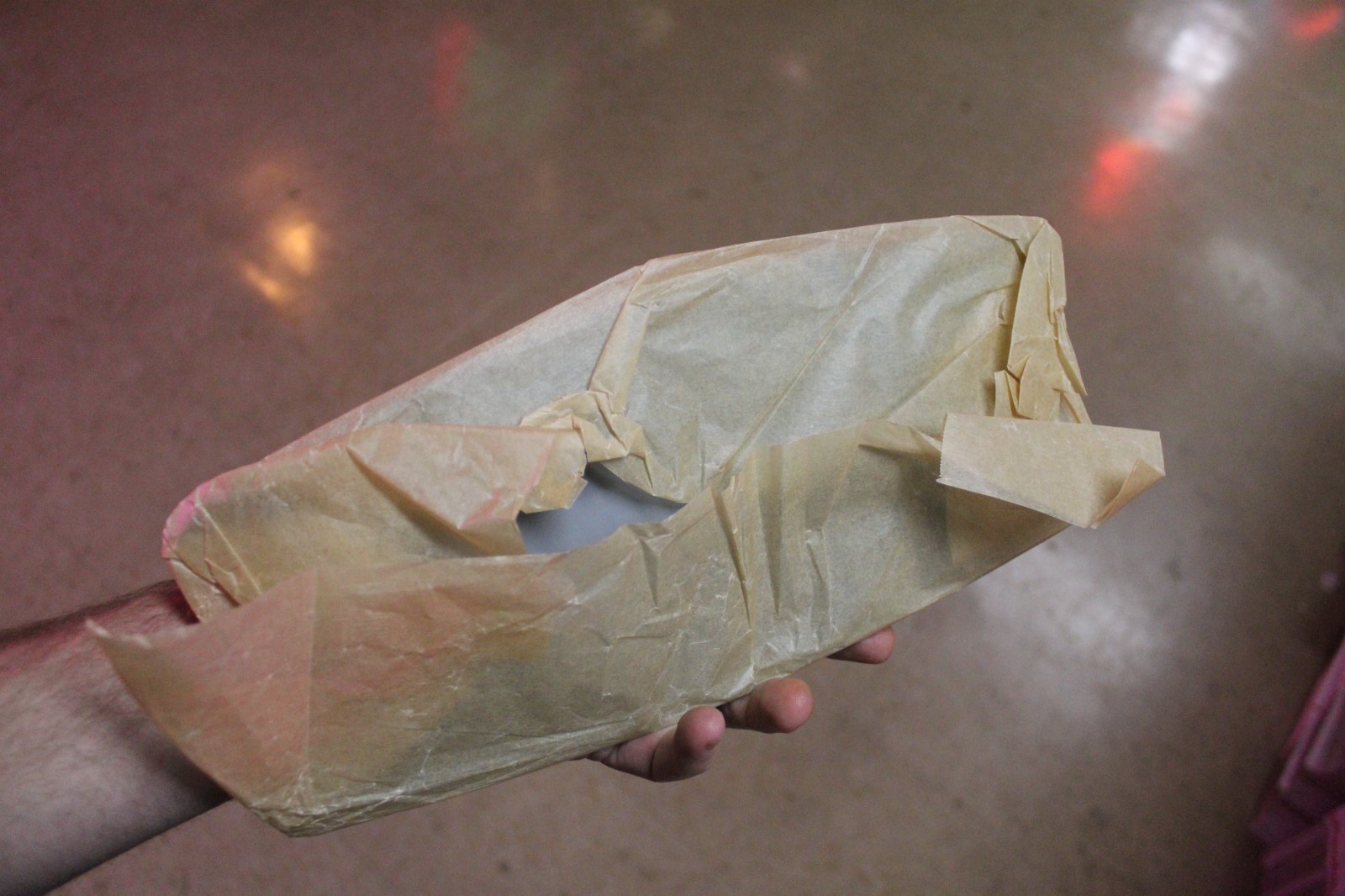 RARE 1950s DRINK COCA COLA TEAL BORDER FISHTAIL PAINTED METAL DEALER SIGN SODA