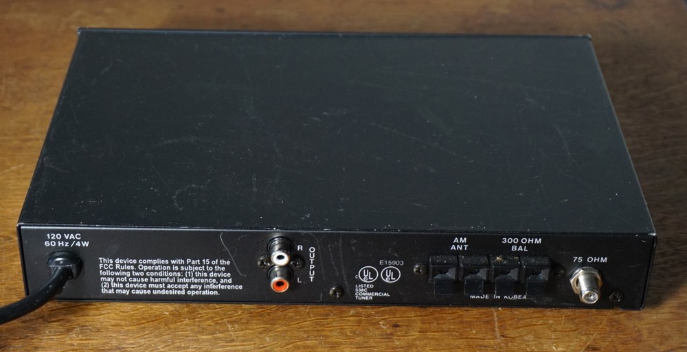 Lucent Technologies ~ AM / FM Digital Tuner, Model: LUAMFMT.. Made In Korea