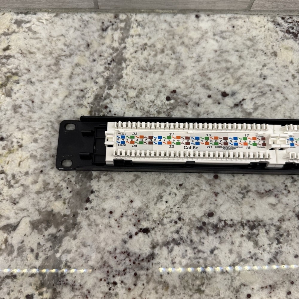 Tripp Lite 24 Port Cat5e Patch Panel