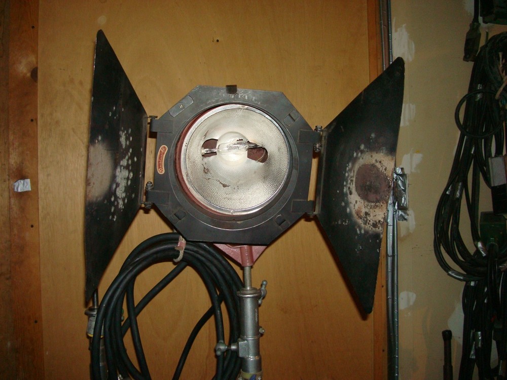 Mole Richardson Type 4091 Mighty Mole 2000W Light