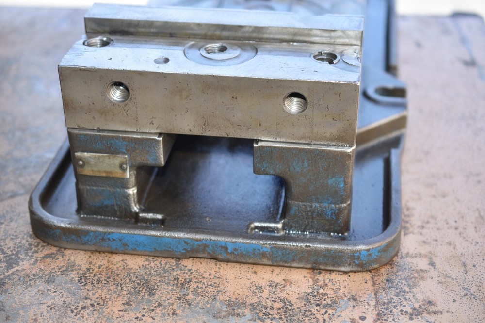Kurt D810 vise