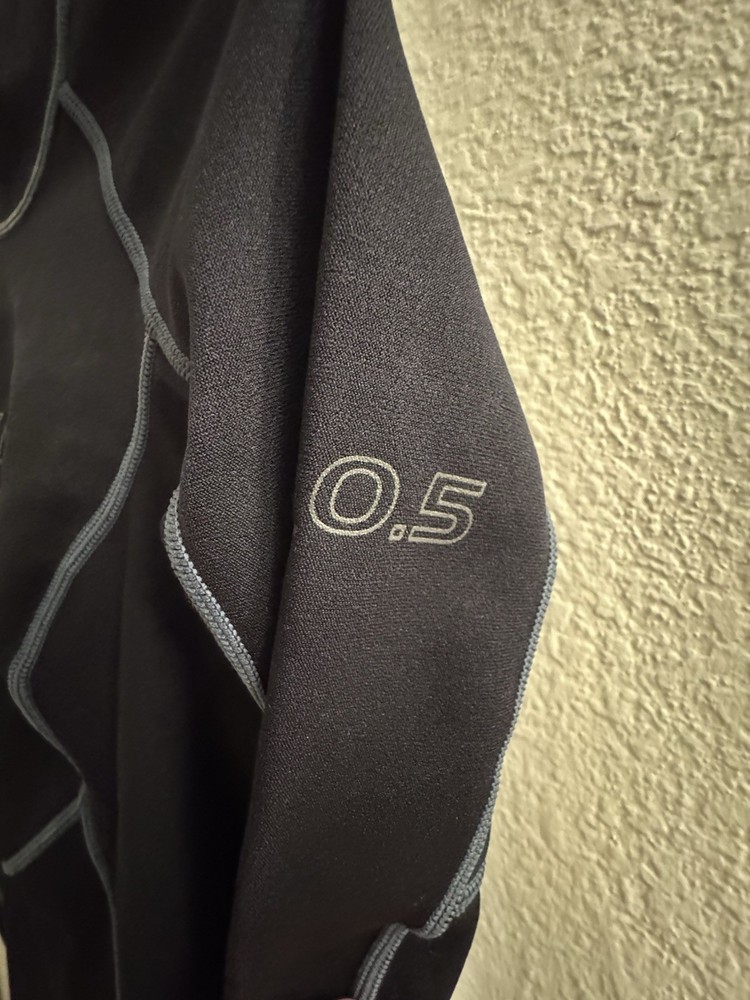 Scubapro Oneflex wetsuit, size S- Good Condition