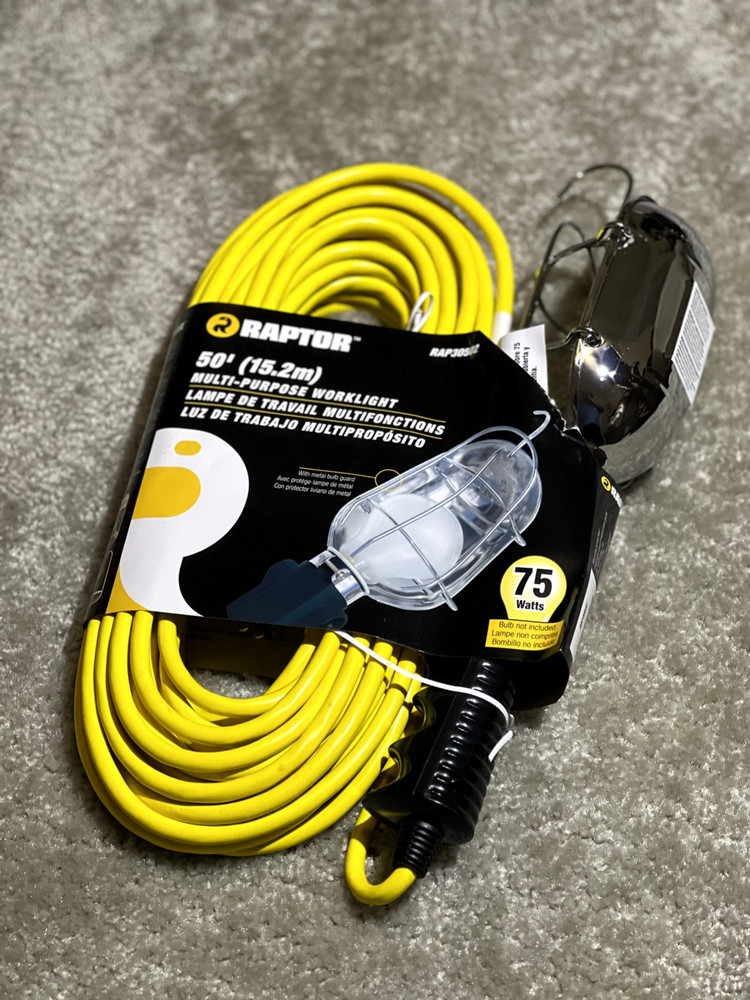Raptor Multi-purpose work light 50ft cord w/ built in extension outlet