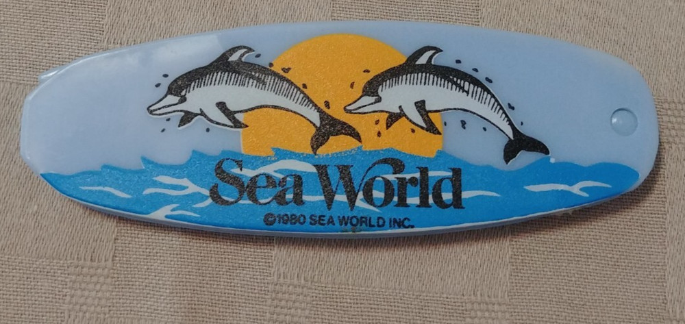 Vintage Sea World Compact Folding Comb 1980