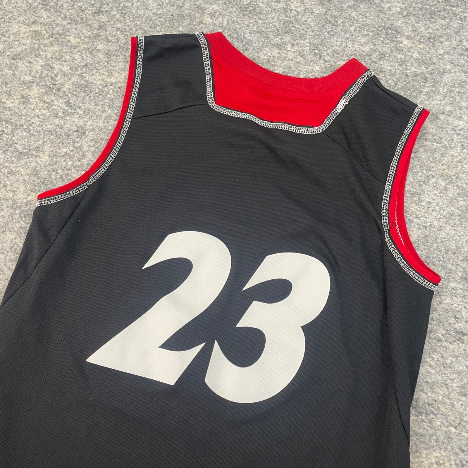 Adidas Cincinnati Bearcats Basketball Jersey #23 Black Youth Medium Kilpatrick