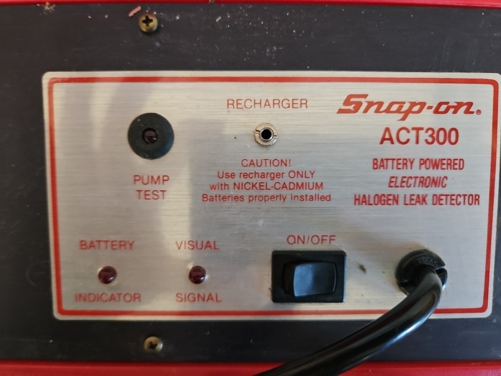 Snap-On Halogen Leak Detector ACT300