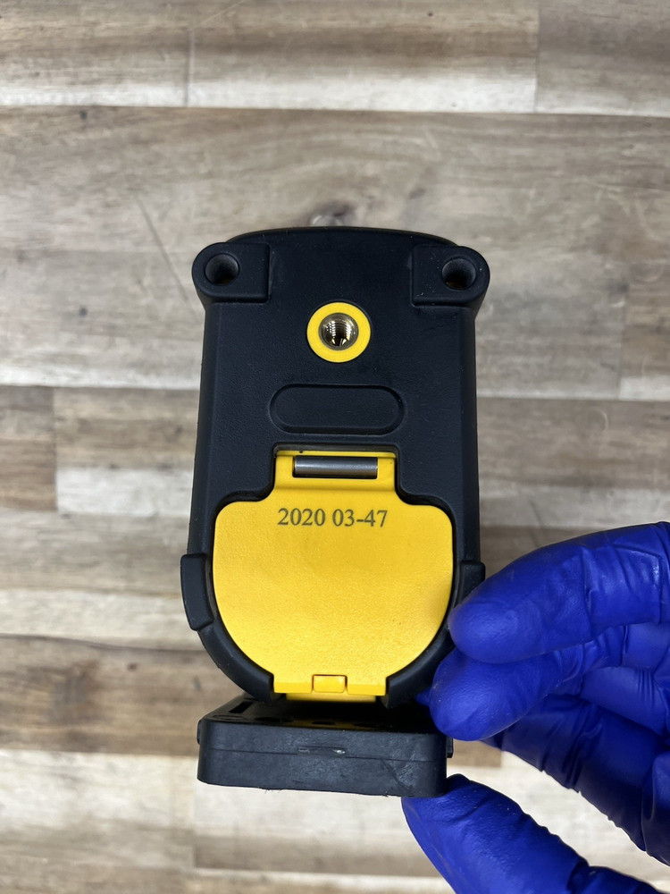 NON WORKING LAZER LEVELER DEWALT DW088CG (D57)