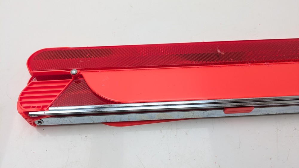 VOLVO XC60 MK1 EMERGENCY WARNING TRIANGLE 2014