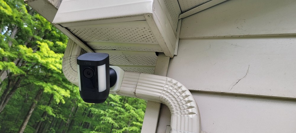 Horizontal Downspout Mount for Ring Spotlight PRO Camera