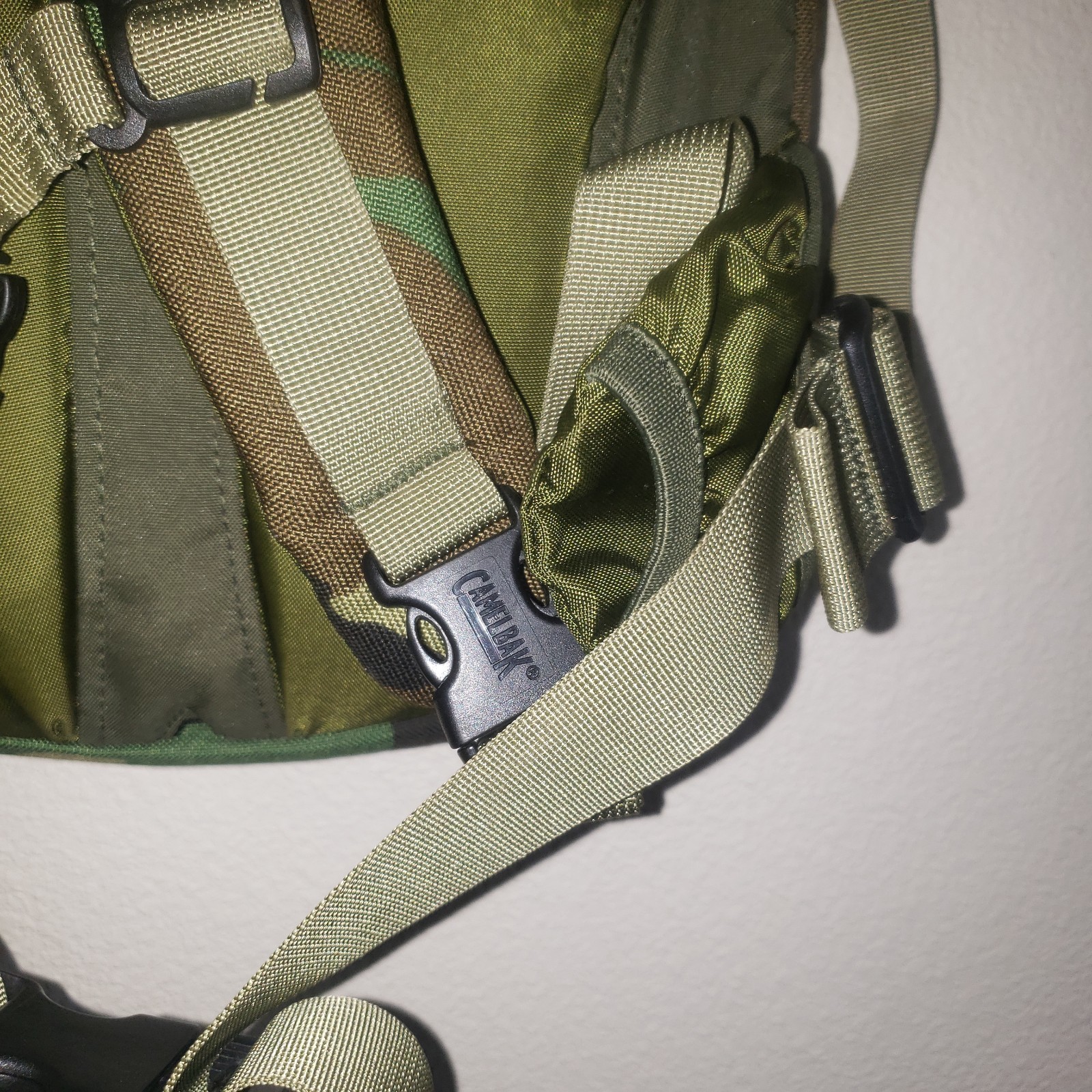 Rare Camelbak Transformer Maximum Gear Hydration Pack Backpack M81 Woodland Camo