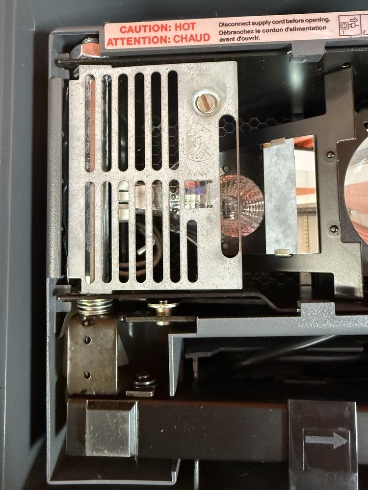 3M 2000 AG Overhead Projector Briefcase Portable Transparency TESTED