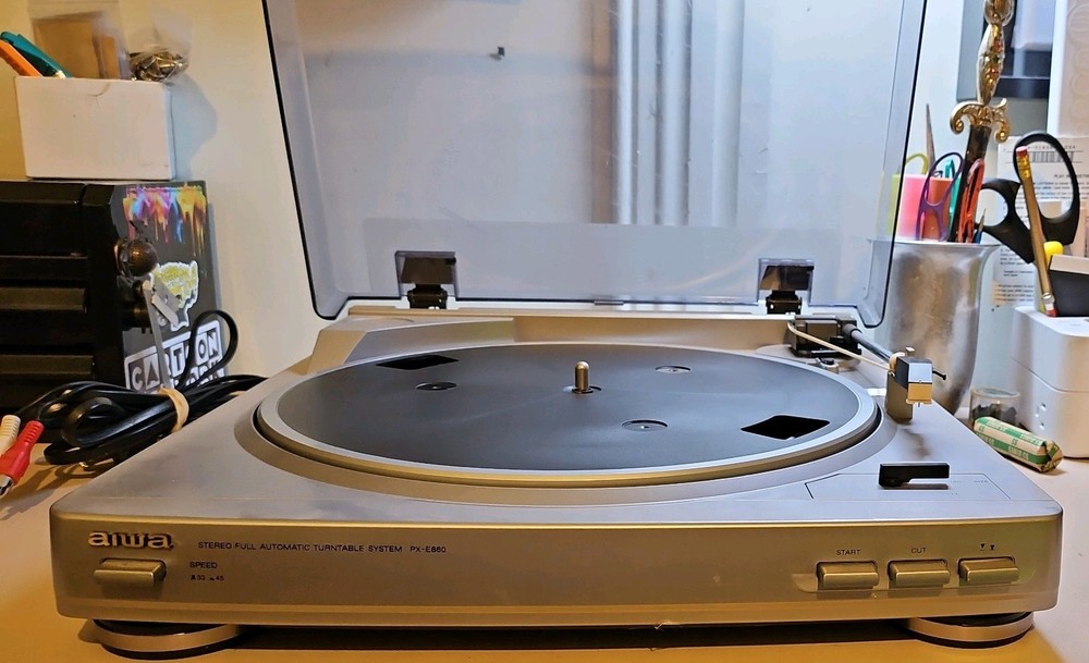 Aiwa Stereo Turntable System model PX-E860U TESTED works great!